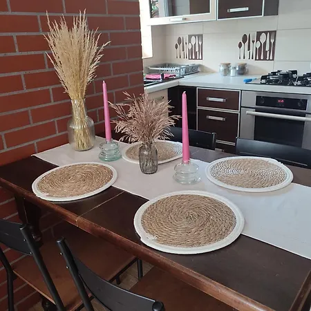 Daleko Od Szosy